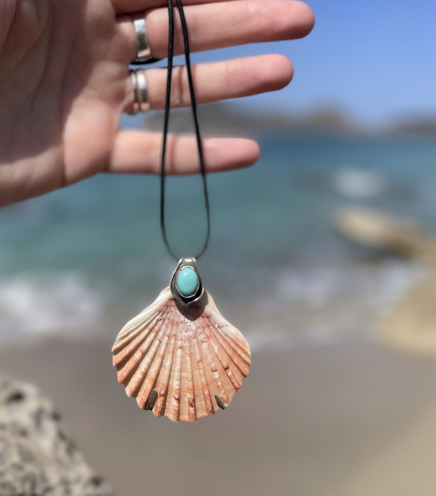Shell pendant (Silver and Turquoise)