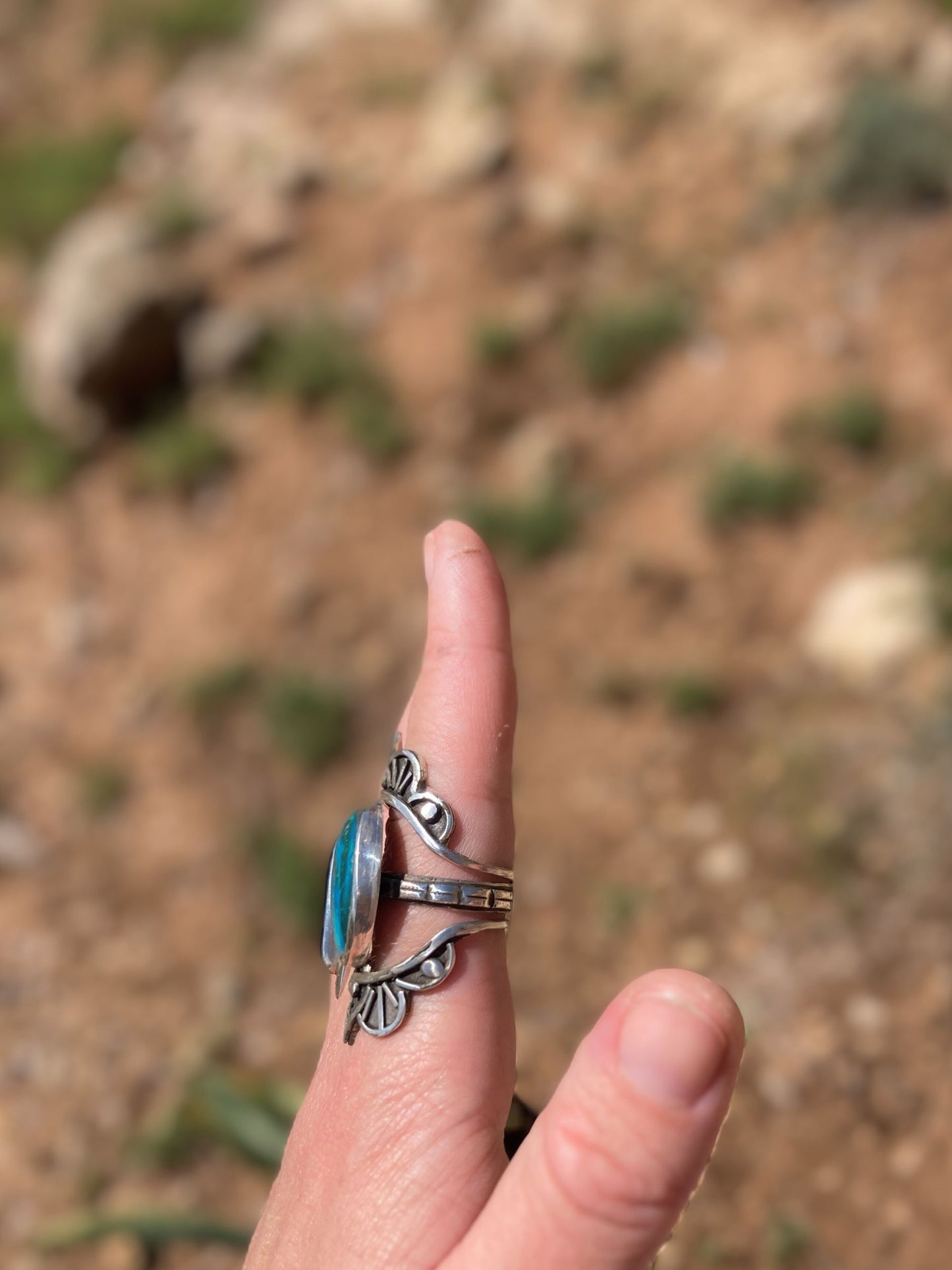 Blue peruvian opal ring - lotus (size 8,5)