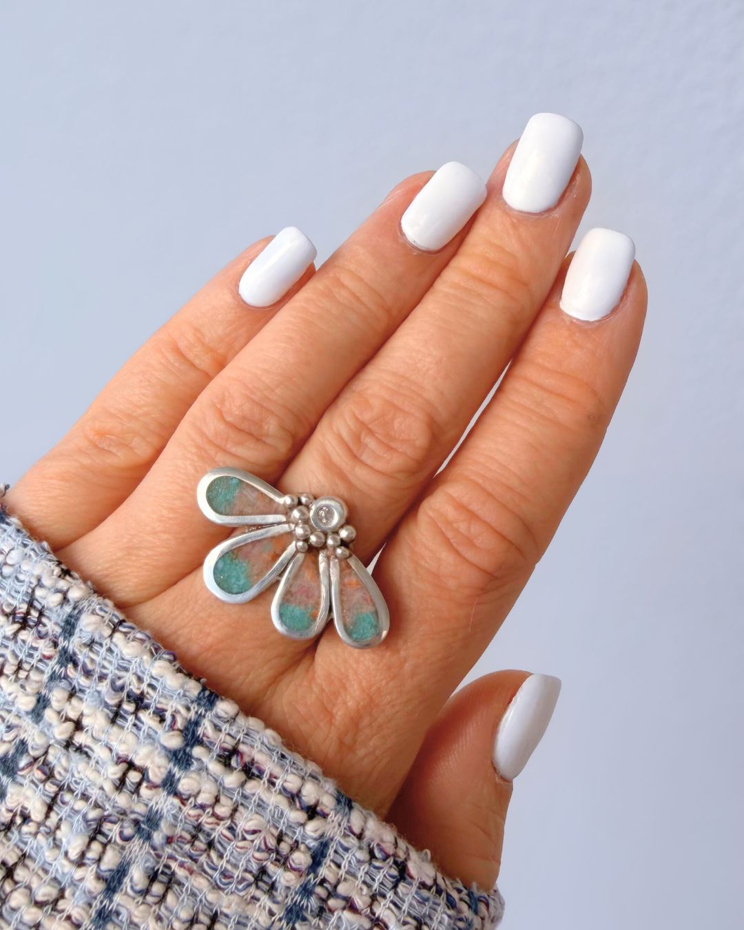 Whimsical floral ring - size 8,5 (58)