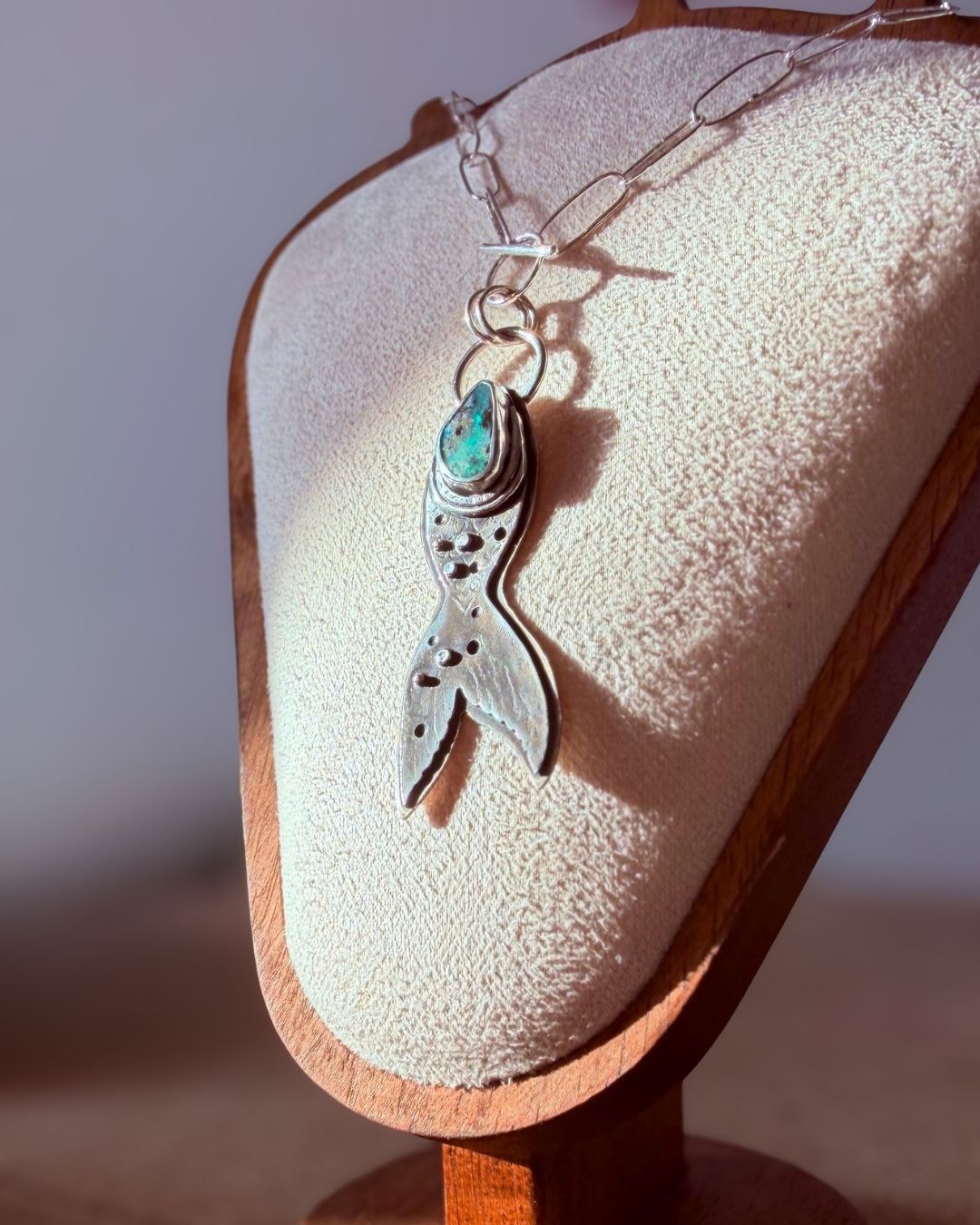 Fish pendant necklace