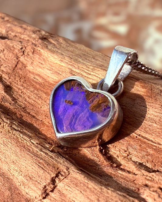 Opal heart - pendant